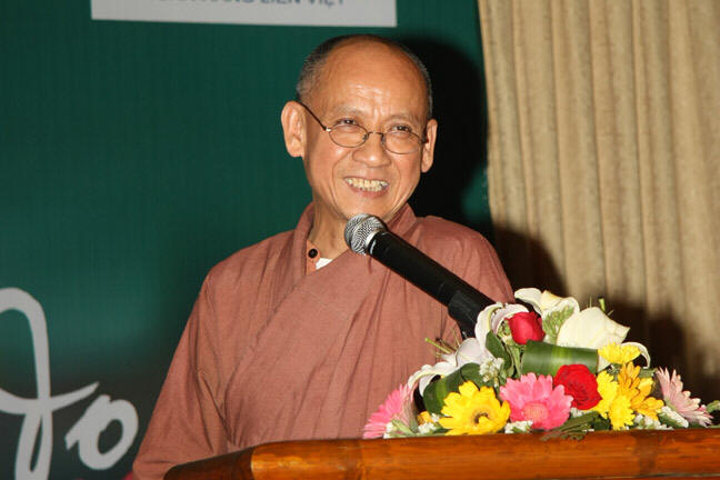 Sư thầy Th&iacute;ch Huyền Diệu.