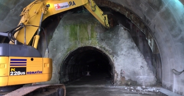 Thí điểm nổ mìn thi công mở rộng hầm Hải Vân 2
