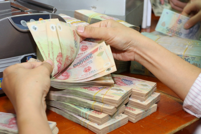 Vay ng&acirc;n h&agrave;ng n&agrave;o c&oacute; l&atilde;i suất thấp? (Ảnh minh họa).