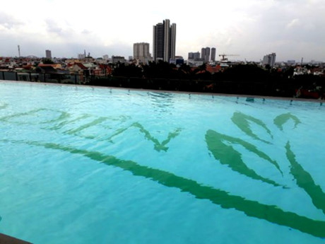 C&aacute;c cư d&acirc;n cho rằng ph&iacute; sử dụng dịch vụ ở dự &aacute;n Thảo Điền Pearl qu&aacute; cao.