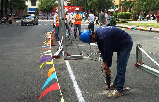 Bắt đầu tr&ugrave;ng tu nh&agrave; thờ Đức B&agrave; S&agrave;i G&ograve;n