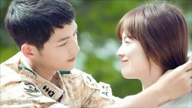 Song Joong Ki v&agrave; Song Hye Kyo đ&atilde; chinh phục bao tr&aacute;i tim người h&acirc;m mộ với vai ch&iacute;nh trong phim