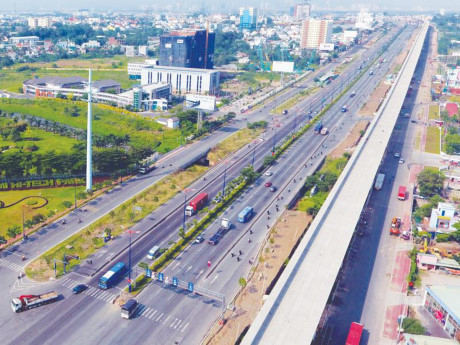 Xa lộ H&agrave; Nội, đoạn tr&ecirc;n địa b&agrave;n quận 9, TP.HCM. Ảnh: L&ecirc; To&agrave;n.