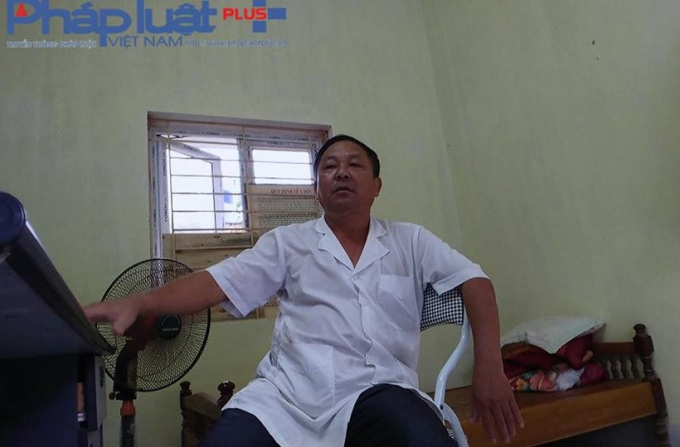 Chiều c&ugrave;ng ng&agrave;y, &ocirc;ng Ba đ&atilde; quay trở lại trạm l&agrave;m việc (Ảnh: Tiến vũ)