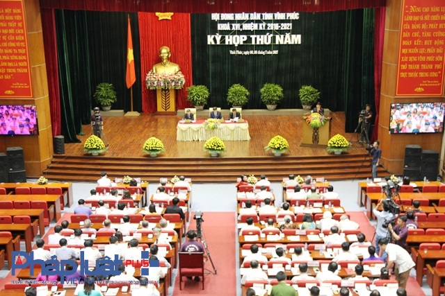 To&agrave;n cảnh kỳ họp thứ Năm, HĐND tỉnh Vĩnh Ph&uacute;c, Kh&oacute;a  XVI (Ảnh: Đ&agrave;o Tấn)