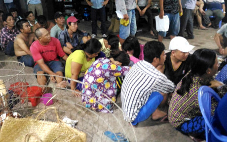 C&aacute;c con bạc tại hiện trường. (Ảnh: VOV)