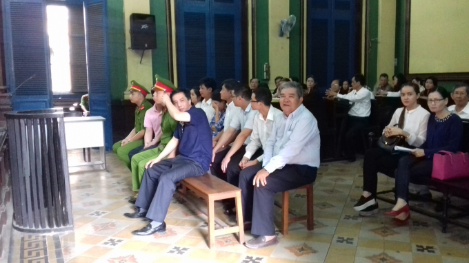 C&aacute;c bị c&aacute;o tại phi&ecirc;n t&ograve;a sơ thẩm.