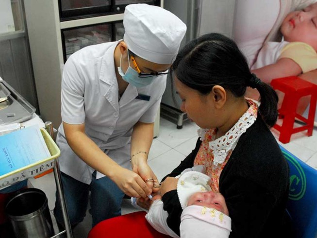 Anti vaccine: Tr&agrave;o lưu nguy hiểm!