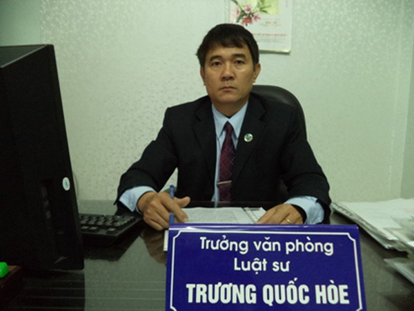 Luật sư Trương Quốc H&ograve;e
