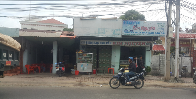 C&ocirc;ng ty Cổ phần Du lịch tỉnh B&agrave; Rịa - Vũng T&agrave;u lấy đất thu&ecirc; của Nh&agrave; nước, cho thu&ecirc; lại để bị chiếm dụng rồi kh&ocirc;ng c&oacute; biện ph&aacute;p thu hồi.