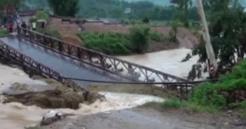 Thời sự 9h ngày 12/7/2017: Sập cầu Nậm Ban, Sơn La do mưa lũ