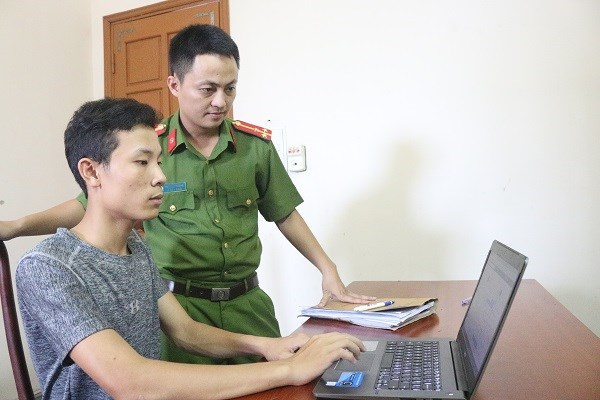 L&ecirc; Văn Dũng tại cơ quan cảnh s&aacute;t điều tra. (Ảnh: C&ocirc;ng an H&agrave; Tĩnh)