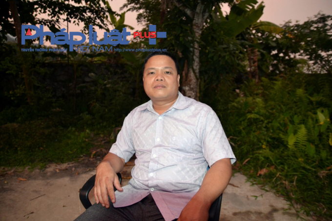 &Ocirc;ng T&acirc;n kể về qu&aacute; tr&igrave;nh m&igrave;nh bị huyện kỷ luật. (ảnh: Ph&agrave;n Gi&agrave;o Họ)