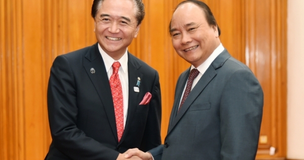 Thủ tướng Chính phủ tiếp Thống đốc tỉnh Kanagawa (Nhật Bản)