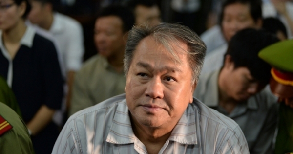 Phạm Công Danh đã "rút" 1.800 tỷ đồng ra khỏi Sacombank như thế nào?