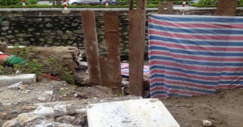 Sụt l&uacute;n nghi&ecirc;m trọng tr&ecirc;n đường Nguyễn Cơ Thạch, H&agrave; Nội