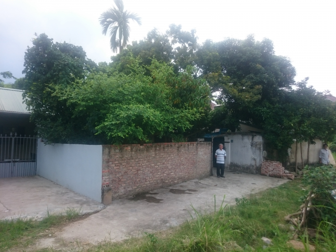 Một phần diện t&iacute;ch đất của người d&acirc;n tại tổ 55, phường Ph&uacute; Thượng nằm trong diện thu hồi để thực hiện dự &aacute;n.