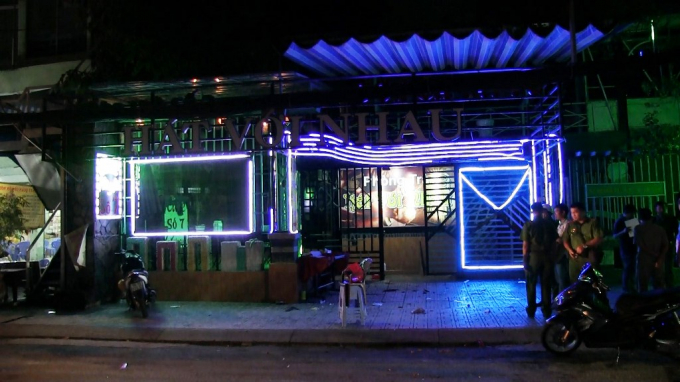 Ph&ograve;ng tr&agrave; nơi xảy ra vụ hỗn chiến.