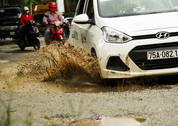 Trước t&igrave;nh trạng n&agrave;y, người d&acirc;n v&ocirc; c&ugrave;ng bức x&uacute;c v&igrave; nỗi thống khổ m&agrave; họ đang g&aacute;nh chịu.