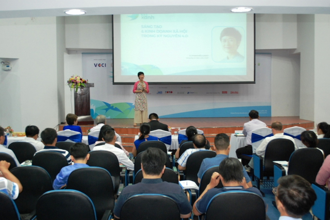 Chương tr&igrave;nh &Eacute;n xanh nhằm&nbsp;&nbsp;t&ocirc;n vinh v&agrave; t&igrave;m kiếm những s&aacute;ng kiến kinh doanh v&igrave; cộng đồng,