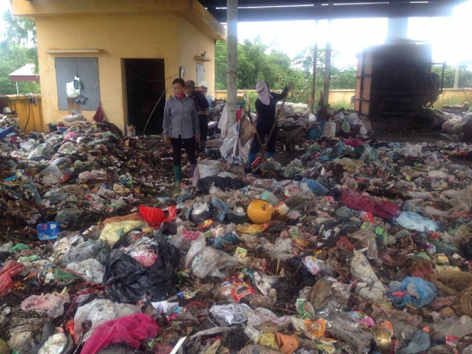 Vĩnh Ph&uacute;c: &ldquo;Nỗi niềm&rdquo; của những c&ocirc;ng nh&acirc;n thu gom r&aacute;c thải ở n&ocirc;ng th&ocirc;n