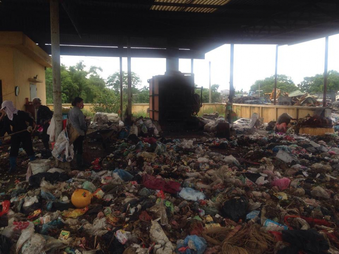 Vĩnh Ph&uacute;c: &ldquo;Nỗi niềm&rdquo; của những c&ocirc;ng nh&acirc;n thu gom r&aacute;c thải ở n&ocirc;ng th&ocirc;n