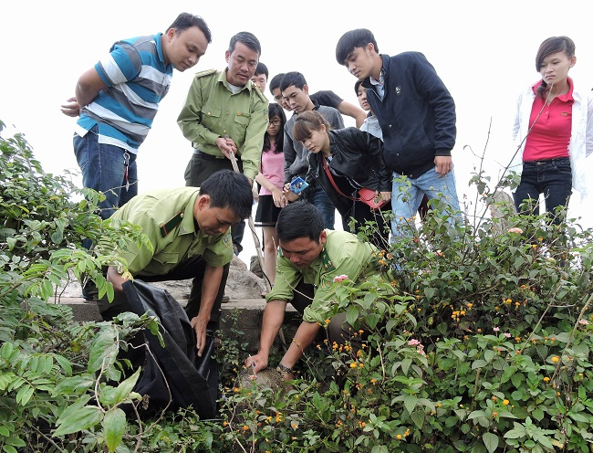 Kiểm l&acirc;m vi&ecirc;n li&ecirc;n qu&acirc;n Sơn Tr&agrave; - Ngũ H&agrave;nh Sơn đang l&agrave;m nhiệm vụ tr&ecirc;n b&aacute;n đảo Sơn Tr&agrave; (Ảnh: SNNPTNTĐN).