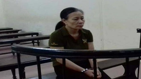 Giết người chỉ vì... túi rác