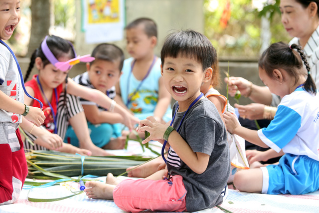 Phụ huynh cũng sợ lớp đ&ocirc;ng, con chỉ được học kiểu &ldquo;cưỡi ngựa xem hoa&rdquo; (ảnh minh họa)