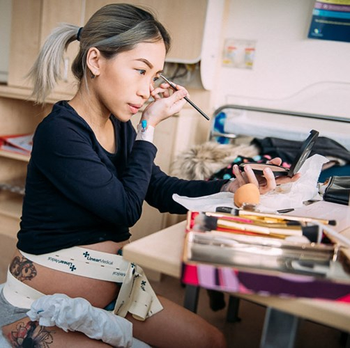 Chỉ sau v&agrave;i giờ l&ecirc;n s&oacute;ng, bộ ảnh do nữ nhiếp ảnh gia thực hiện n&oacute; chia sẻ đ&atilde; nhanh ch&oacute;ng nhận được 3.500 lượt th&iacute;ch v&agrave; h&agrave;ng trăm lượt chia sẻ.