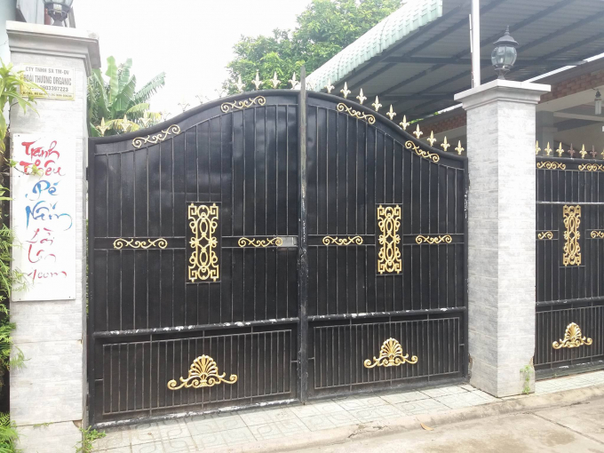 Khi ph&oacute;ng vi&ecirc;n đến li&ecirc;n hệ trụ sở của C&ocirc;ng ty Ho&agrave;i Thương đang trong t&igrave;nh trạng đ&oacute;ng cửa kh&ocirc;ng c&oacute; người.