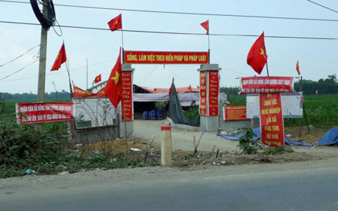 10 c&aacute;n bộ, l&atilde;nh đạo x&atilde; Đồng T&acirc;m, huyện Mỹ Đức, H&agrave; Nội bị truy tố (Ảnh: Zing)