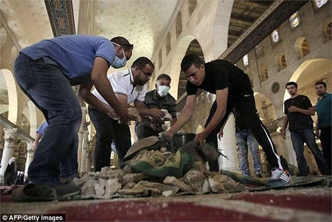 M&ocirc;̣t cảnh sát Israel bị bắn ch&ecirc;́t g&acirc;̀n c&ocirc;̉ng đ&ecirc;̀n.