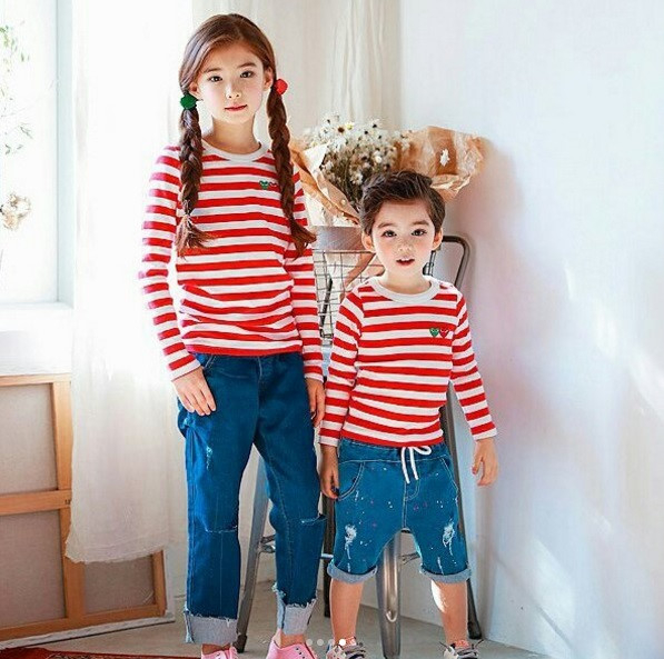 C&ugrave;ng với chị g&aacute;i Lauren, cả hai chị em lu&ocirc;n nằm trong danh s&aacute;ch những nh&oacute;c tỳ đ&igrave;nh đ&aacute;m tr&ecirc;n mạng x&atilde; hội.