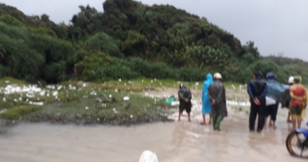 Quảng Trị: Kinh hoàng phát hiện thi thể không đầu trôi dạt ở bờ biển