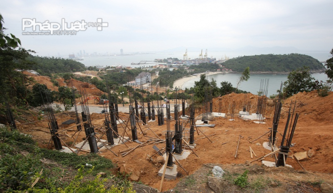 Sở X&acirc;y dựng đề xuất giải ph&aacute;p chống sạt lở tại dự &aacute;n 40 m&oacute;ng biệt thự kh&ocirc;ng ph&eacute;p tr&ecirc;n b&aacute;n đảo Sơn Tr&agrave;.