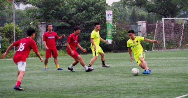 Xác định các cặp đấu tứ kết Giải bóng đá Press Cup 2017