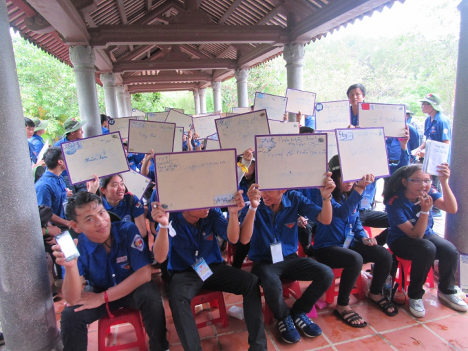 Nhiều hoạt động, tr&ograve; chơi &yacute; nghĩa được tổ chức tại c&aacute;c địa điểm dừng ch&acirc;n.