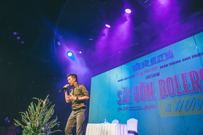 Đ&agrave;m Vĩnh Hưng bật m&iacute; loạt tiết mục đặc biệt trong liveshow Bolero