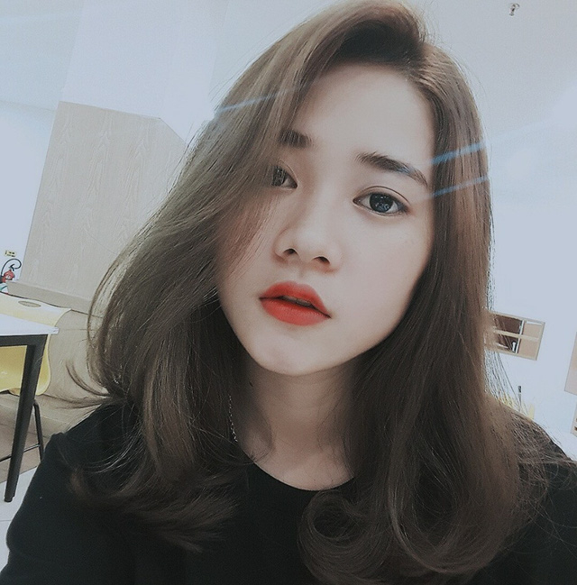 Nữ sinh Đắk Lắk xinh đẹp tựa sao H&agrave;n Kim Yoo Jung