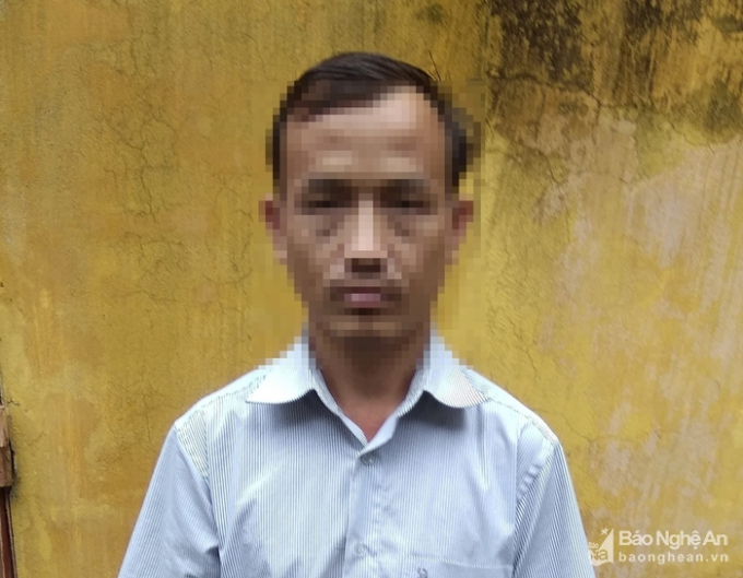 Thầy gi&aacute;o Lầu B&aacute; C. (Ảnh: b&aacute;o Nghệ An)