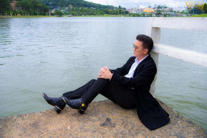 Đ&agrave;m Vĩnh Hưng tung &ldquo;h&agrave;ng độc&rdquo; trước liveshow bolero