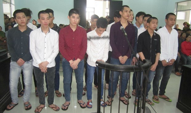 C&aacute;c bị c&aacute;o trước t&ograve;a.