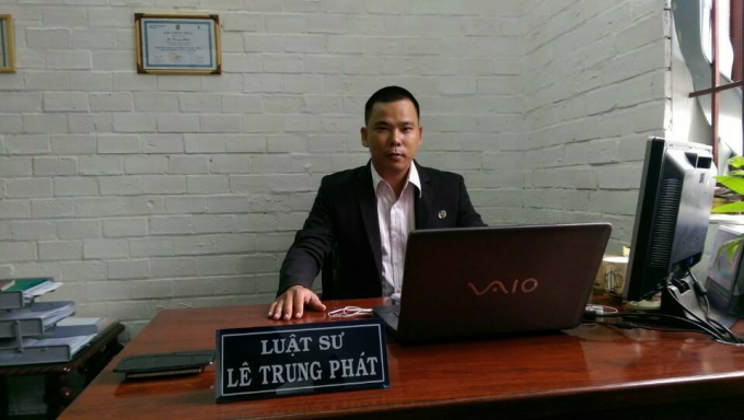 Luật sư L&ecirc; Trung Ph&aacute;t cho rằng những th&ocirc;ng tin bị nhiễu loạn tr&ecirc;n mạng x&atilde; hội l&agrave; nguy&ecirc;n nh&acirc;n khiến nhiều người bị h&agrave;nh hung.