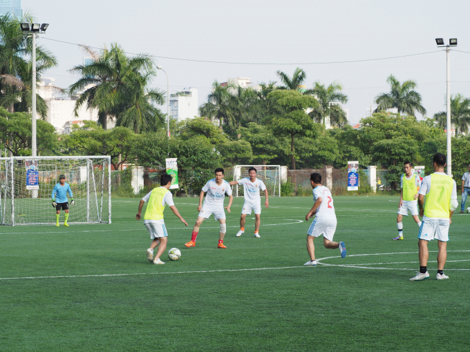 Ph&aacute;p luật Việt Nam gi&agrave;nh v&eacute; v&agrave;o chung kết Press cup to&agrave;n quốc 2017