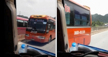 Xe khách Tiến Phương ngang nhiên chạy ngược chiều trên quốc lộ 1A