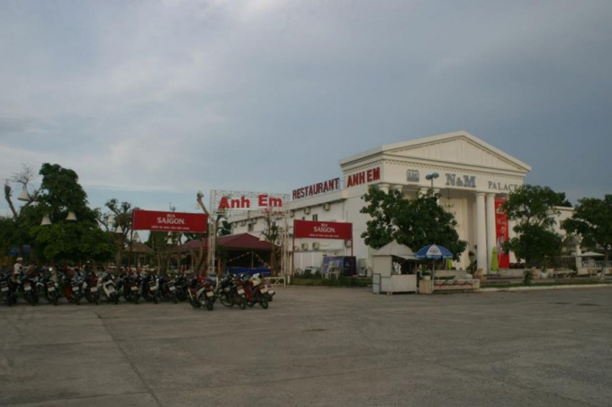 Dự kiến nh&agrave; h&agrave;ng N&amp;amp;amp;M bị xử phạt 25 triệu v&igrave;&nbsp;c&oacute; h&agrave;nh vi kinh doanh mất an to&agrave;n g&acirc;y ra ngộ độc thực phẩm.