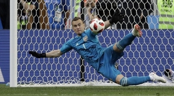 Tây Ban Nha vs Nga: Akinfeev người hùng của nước Nga