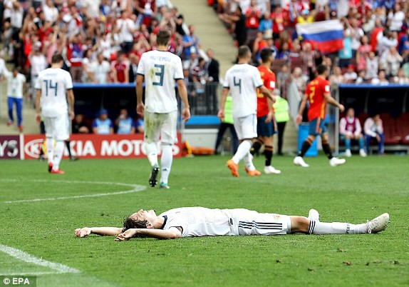 T&acirc;y Ban Nha vs Nga: Akinfeev người h&ugrave;ng của nước Nga