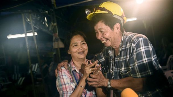 Hình ảnh đầu tiên của đội bóng Thái Lan sống sót thần kỳ sau 9 ngày mắc kẹt